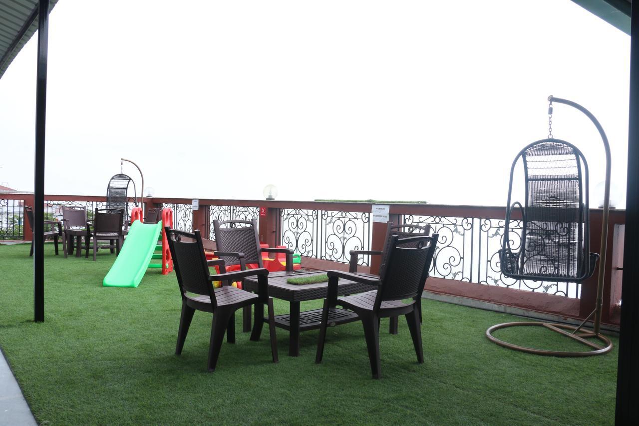 New Bharat Hotel Мусори Екстериор снимка